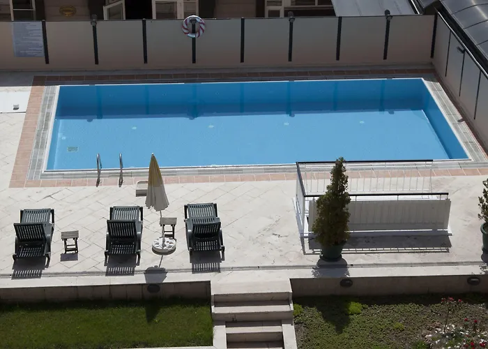 King Guvenlik Hotel 3*