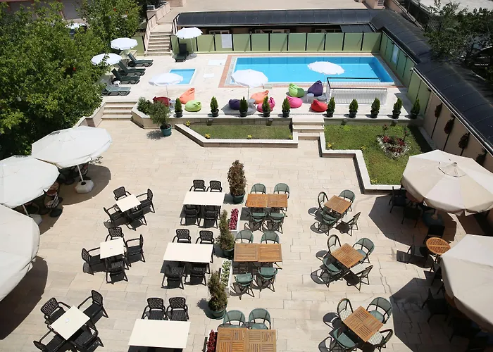 King Guvenlik Hotel 3*