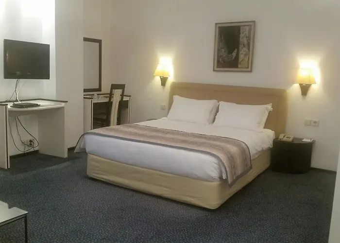 Hotell King Guvenlik 3*