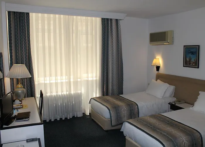 Hotell King Guvenlik 3*